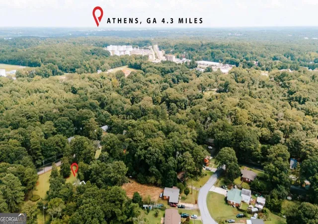 Photo 3 of Sale Pending at 345 Jefferson River Rd, Athens, GA 30606 | MLS# 10825148 | Listing updated on 2026-09-08