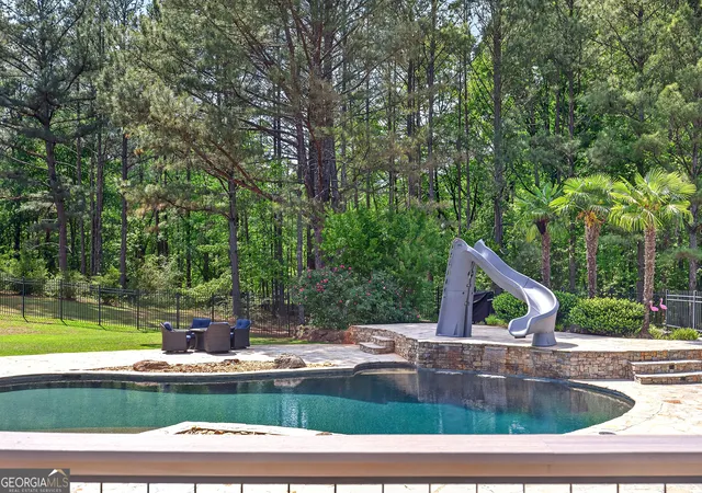 Photo 3 of Single family home for sale at 301 Hutchinson Farms Rd, Griffin, GA 30224 | MLS# 10736321 | Listing updated on 2026-10-07