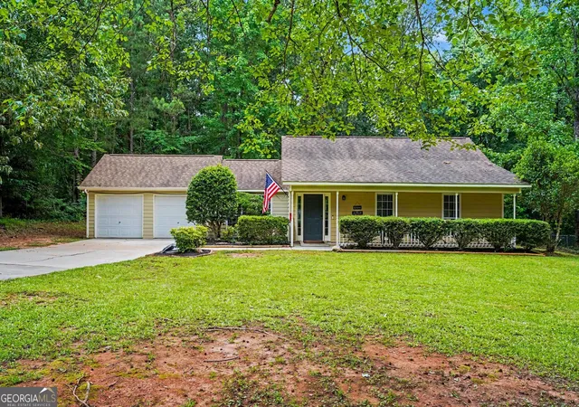 Homes for sale in Griffin, GA | 120 Landing Wy, Griffin, GA 30223 | MLS# 10790810