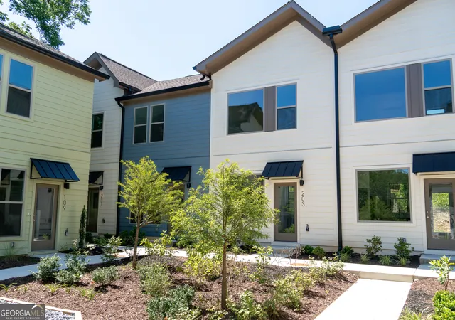 2nd image of 1070 Dill Ave Sw #301, Atlanta, GA 30310 | MLS# 10784173