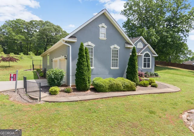 Homes for sale in Clarkesville, GA | 165 Windrose Meadow Ln, Clarkesville, GA 30523 | MLS# 10755175