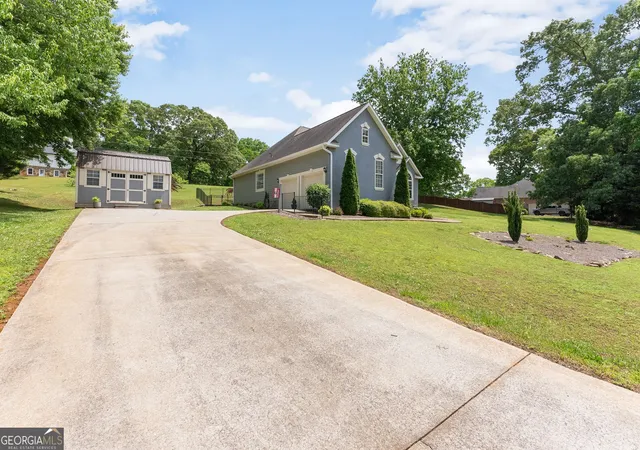 Homes for sale in Clarkesville, GA | 165 Windrose Meadow Ln, Clarkesville, GA 30523 | MLS# 10755175