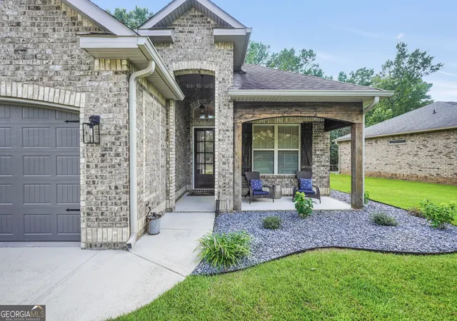 Photo 2 of Sale Pending at 107 Londie Ln, Perry, GA 31069 | MLS# 10833042 | Listing updated on 2026-09-10