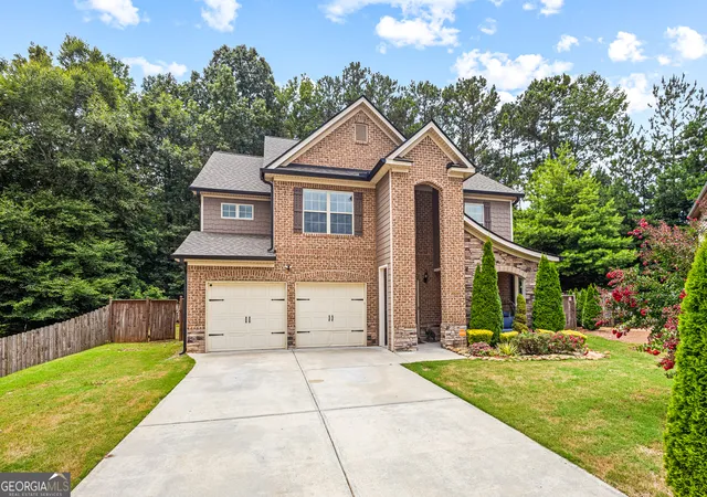 1st image of 6700 Oak Hill Pl, Fairburn, GA 30213 | MLS# 10804641