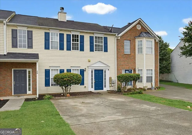 Photo 3 of Townhouse for sale at 26 Hampton Dr, Cartersville, GA 30121 | MLS# 10782722 | Listing updated on 2026-10-09