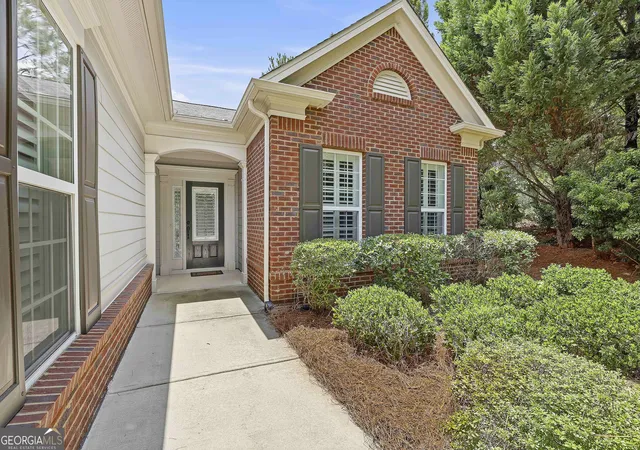 Photo 4 of Single family home for sale at 312 Whispering Pines Wy, Griffin, GA 30223 | MLS# 10634023 | Listing updated on 2026-09-27