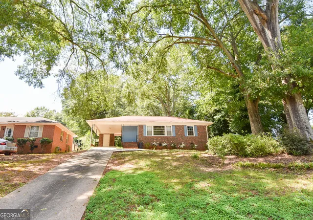 2nd image of 1541 Oakhill Dr, Griffin, GA 30223 | MLS# 10829779