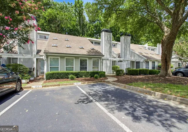 3rd image of 1527 Planters Ridge Ln, Alpharetta, GA 30004 | MLS# 10816530