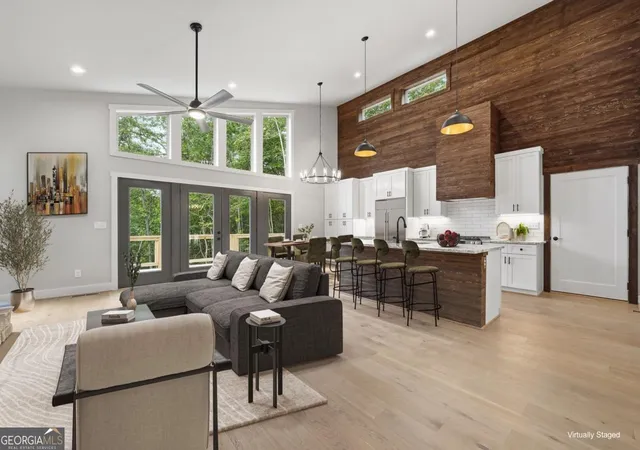 Photo 4 of Sale Pending at 257 Gallery Ct, Ellijay, GA 30540 | MLS# 10820223 | Listing updated on 2026-10-15