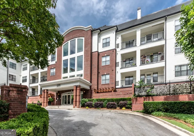 Homes for sale in Atlanta, GA | 3275 Lenox Rd Ne #APT 413, Atlanta, GA 30324 | MLS# 10786577