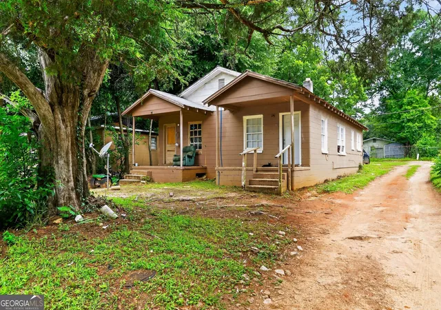 Homes for sale in Albany, GA | 819 W Gordon Ave, Albany, GA 31701 | MLS# 10796156