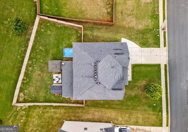 Photo 3 of Single family home for sale at 425 Sawgrass View, Fairburn, GA 30213 | MLS# 10772411 | Listing updated on 2026-08-31