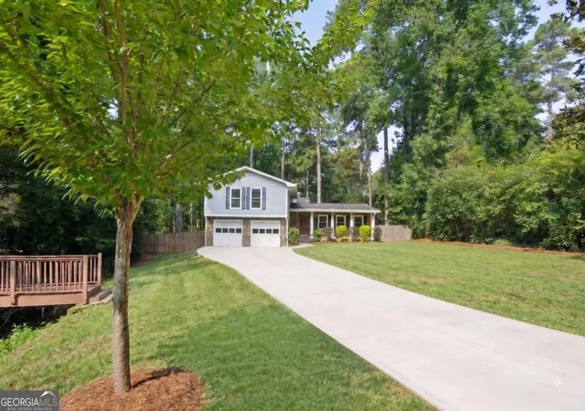 Photo 2 of Single family home for sale at 2264 Hylaea Rd, Tucker, GA 30084 | MLS# 10825575 | Listing updated on 2026-09-11