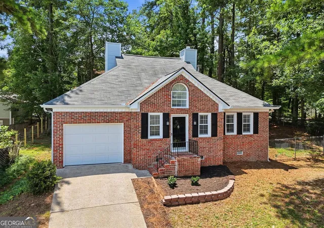 Photo 3 of Sale Pending at 1632 Oakwood Ct, Marietta, GA 30066 | MLS# 10835731 | Listing updated on 2026-09-08