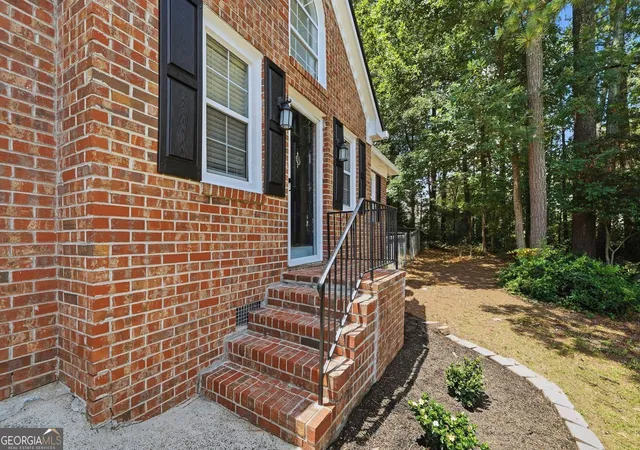 Photo 3 of Sale Pending at 1632 Oakwood Ct, Marietta, GA 30066 | MLS# 10835731 | Listing updated on 2026-09-08