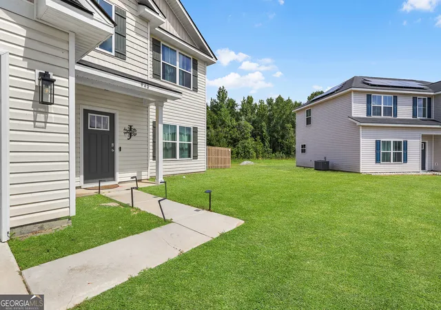 Photo 3 of Single family home for sale at 940 Meloney Dr, Hinesville, GA 31313 | MLS# 10801450 | Listing updated on 2026-09-30