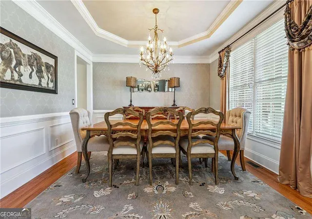 Photo 4 of Sale Pending at 5715 Upper Creek Ct, Suwanee, GA 30024 | MLS# 10596106 | Listing updated on 2025-09-19