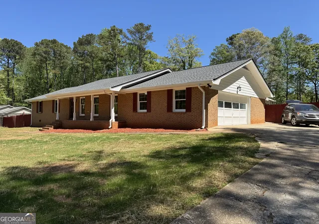 Homes for sale in Fayetteville, GA | 700 Ponderosa Ct, Fayetteville, GA 30214 | MLS# 10802727