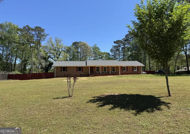 Homes for sale in Fayetteville, GA | 700 Ponderosa Ct, Fayetteville, GA 30214 | MLS# 10802727
