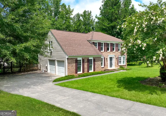 Photo 2 of Single family home for sale at 4288 Millhouse Ln, Peachtree Corners, GA 30092 | MLS# 10812692 | Listing updated on 2026-09-03