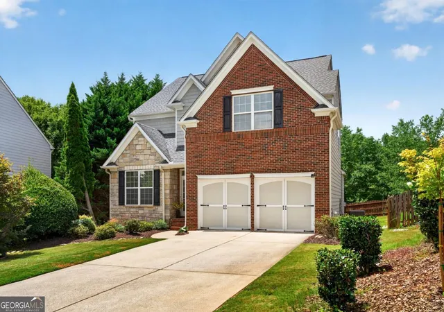 Photo 3 of Single family home for sale at 4250 Granby Cir, Cumming, GA 30041 | MLS# 10816142 | Listing updated on 2026-10-03