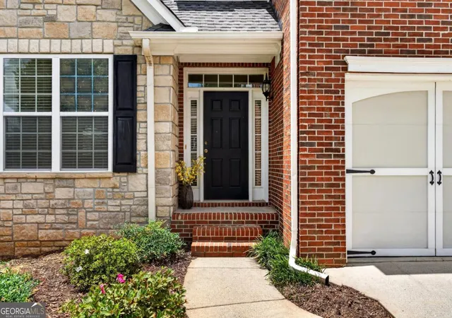 Photo 3 of Single family home for sale at 4250 Granby Cir, Cumming, GA 30041 | MLS# 10816142 | Listing updated on 2026-10-03