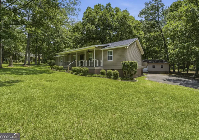 3rd image of 3032 Us Hwy 80 W, Dublin, GA 31021 | MLS# 10793639