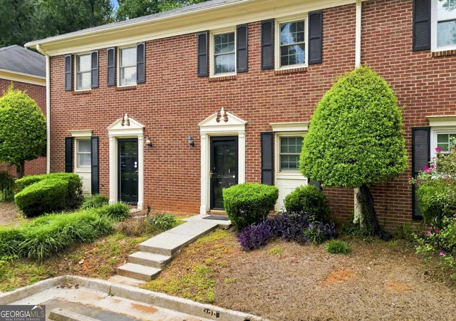 Photo 2 of Condo for sale at 135 Sterling Ct, Alpharetta, GA 30004 | MLS# 10823677 | Listing updated on 2026-09-18