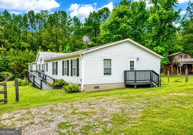 Photo 3 of Manufactured home for sale at 141 Gamecock Wy, Barnesville, GA 30204 | MLS# 10808555 | Listing updated on 2026-10-03