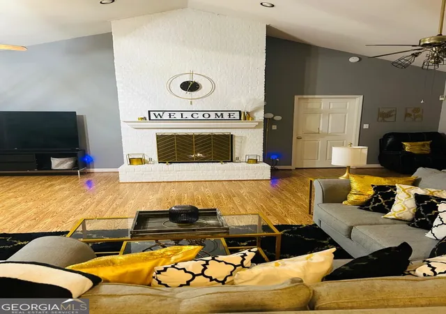 Photo 3 of Single family home for sale at 6582 Aquila Dr, Morrow, GA 30260 | MLS# 10822117 | Listing updated on 2026-08-30