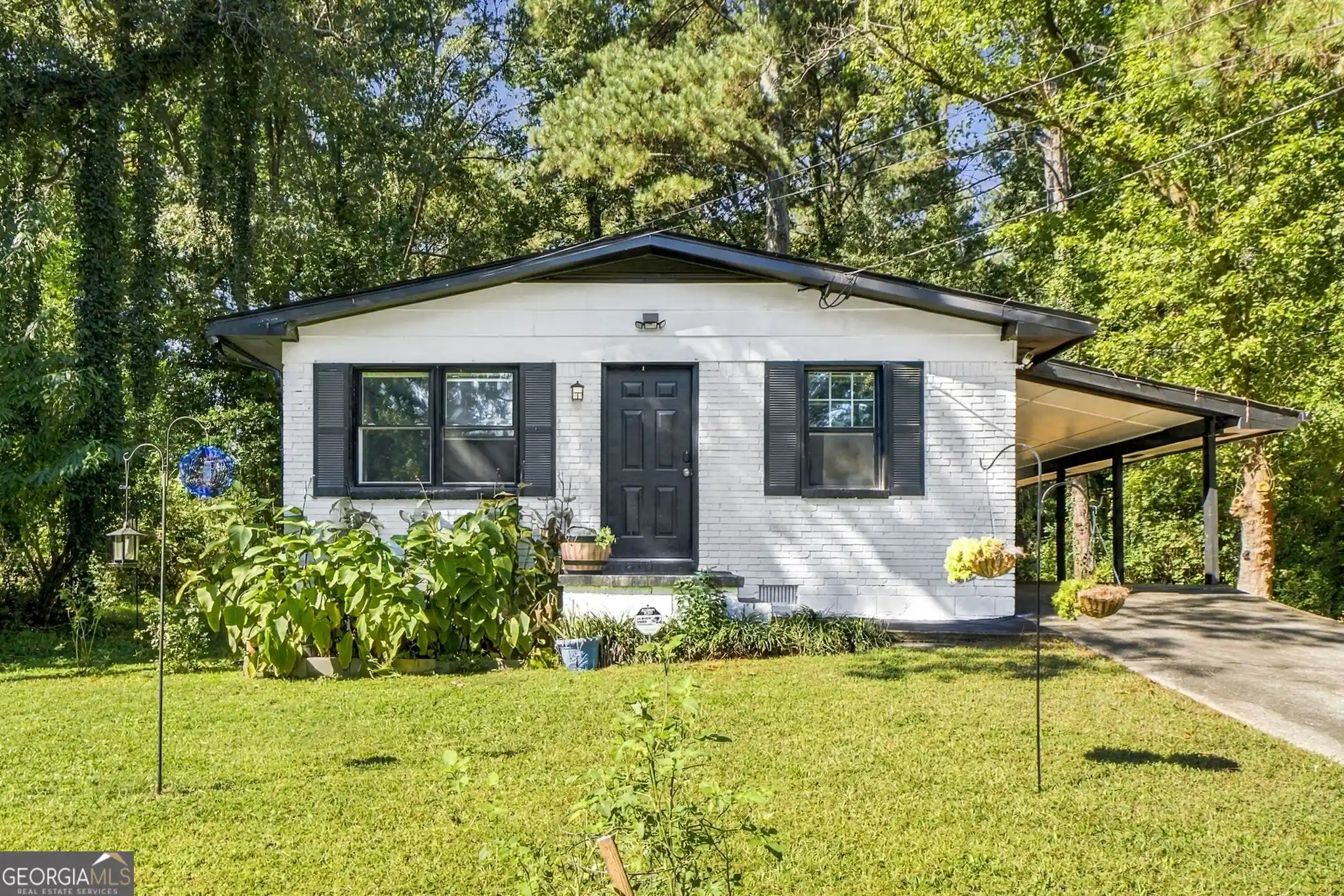 Single family home for sale at 4725 Oak St, Ellenwood, GA 30294 | MLS# 10872993