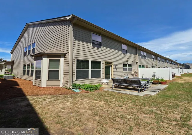 Photo 3 of Townhouse for sale at 3334 Sardis Bnd Dr, Buford, GA 30519 | MLS# 10785772 | Listing updated on 2026-06-29