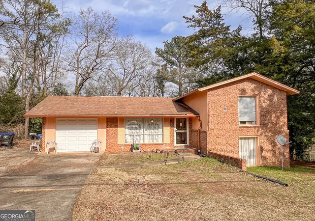 1st image of 104 Ridgedale Dr, Warner Robins, GA 31088 | MLS# 10682542