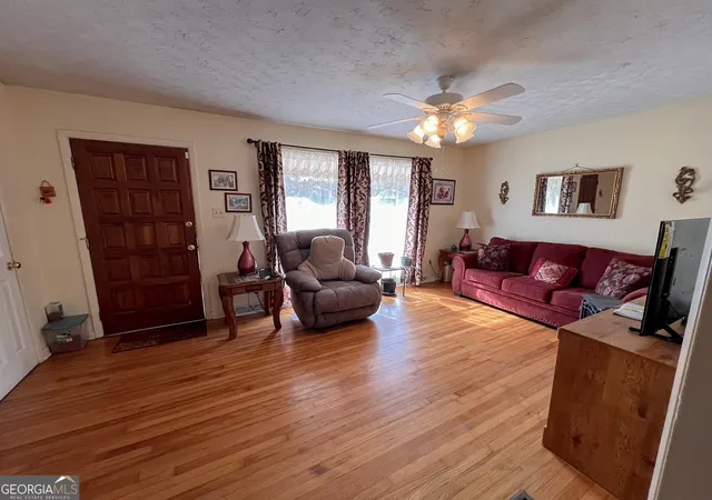 3rd image of 104 Ridgedale Dr, Warner Robins, GA 31088 | MLS# 10682542