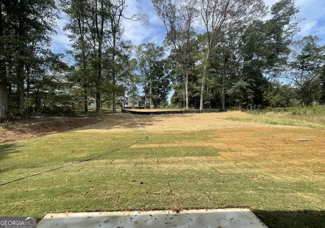 Photo 3 of Sale Pending at 1669 W Poplar St, Griffin, GA 30224 | MLS# 10672392 | Listing updated on 2026-03-04
