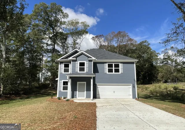 Photo 4 of Sale Pending at 1669 W Poplar St, Griffin, GA 30224 | MLS# 10672392 | Listing updated on 2026-03-04