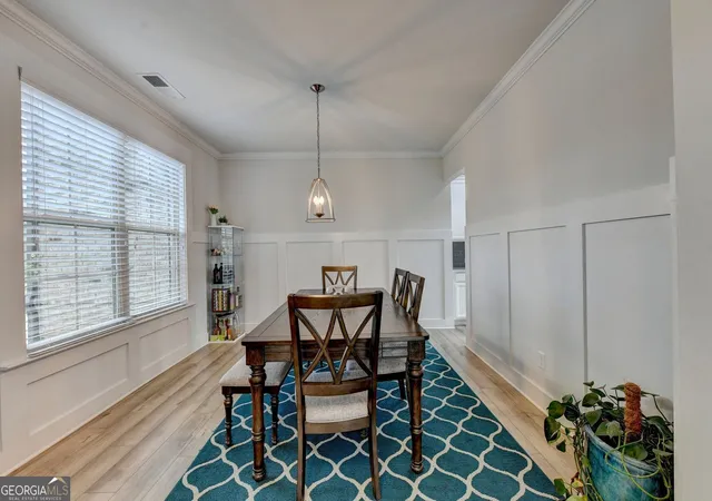 Photo 4 of Single family home for sale at 8190 Tiberon Pkwy, Cumming, GA 30028 | MLS# 10804236 | Listing updated on 2026-09-02