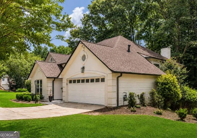 Photo 1 of Single family home for sale at 105 River Ter Point, Roswell, GA 30076 | MLS# 10798907 | Listing updated on 2026-09-14