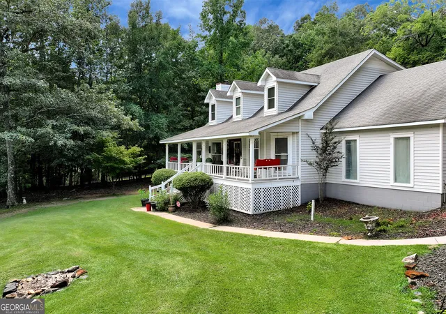 2nd image of 425 Greenleaf Dr, Lavonia, GA 30553 | MLS# 10821616