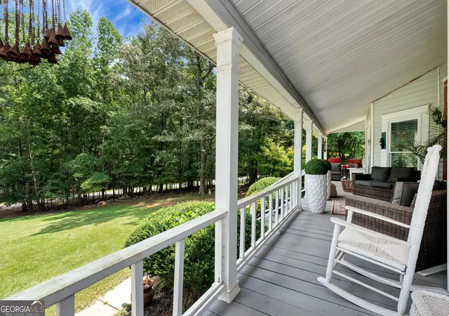 Photo 4 of Single family home for sale at 425 Greenleaf Dr, Lavonia, GA 30553 | MLS# 10821616 | Listing updated on 2026-09-17