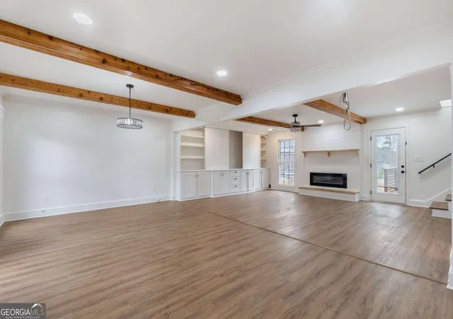 3rd image of 808 Valbrook Ct Sw, Lilburn, GA 30047 | MLS# 10800905
