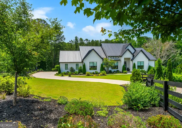 5th image of 130 Von Lake Dr, Alpharetta, GA 30004 | MLS# 10818401
