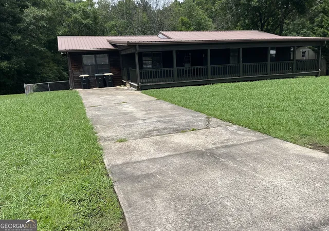 Photo 1 of Sale Pending at 233 Longmeadow Dr Nw, Rome, GA 30165 | MLS# 10758619 | Listing updated on 2026-09-07