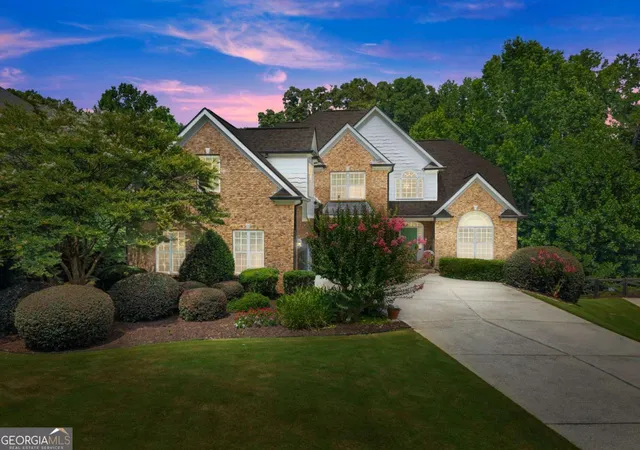 Photo 4 of Single family home for sale at 5620 Battle Ridge Dr, Flowery Branch, GA 30542 | MLS# 10814809 | Listing updated on 2026-09-14