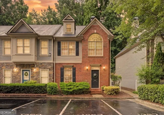 Homes for sale in Roswell, GA | 1267 Harris Commons Pl, Roswell, GA 30076 | MLS# 10790152