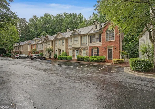 Homes for sale in Roswell, GA | 1267 Harris Commons Pl, Roswell, GA 30076 | MLS# 10790152