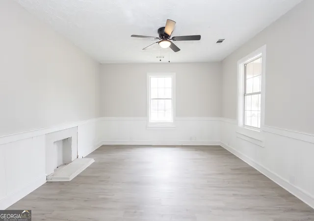3rd image of 218 W Chappell St, Griffin, GA 30223 | MLS# 10818446