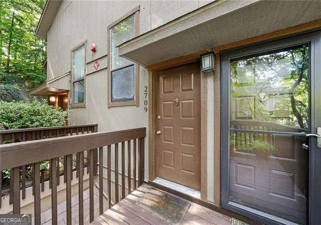 2nd image of 2709 Cumberland Ct Se, Smyrna, GA 30080 | MLS# 10831637
