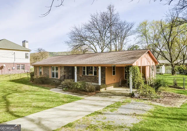 Photo 2 of Single family home for sale at 16 Mango Rd Ne, Rome, GA 30161 | MLS# 10793821 | Listing updated on 2026-09-02