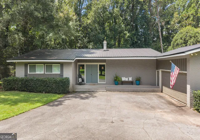 Photo 3 of Single family home for sale at 101 Jenkins Dr, Eatonton, GA 31024 | MLS# 10826525 | Listing updated on 2026-08-28